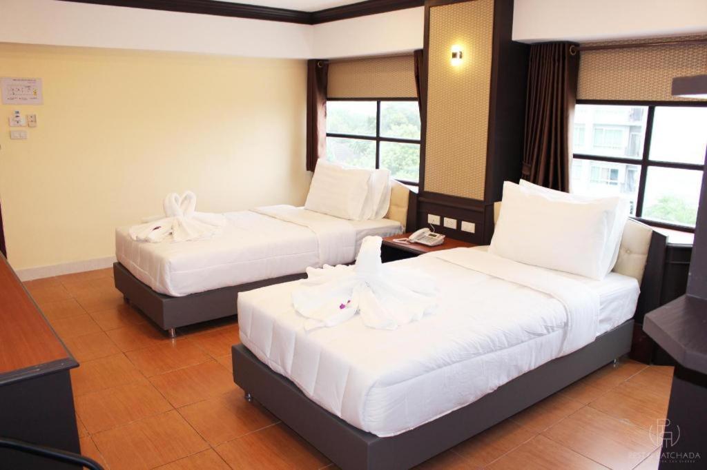 Rest@Ratchada Hotel Bangkok Exterior foto