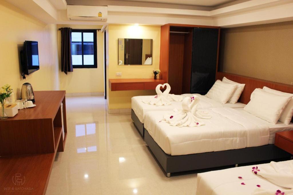 Rest@Ratchada Hotel Bangkok Exterior foto